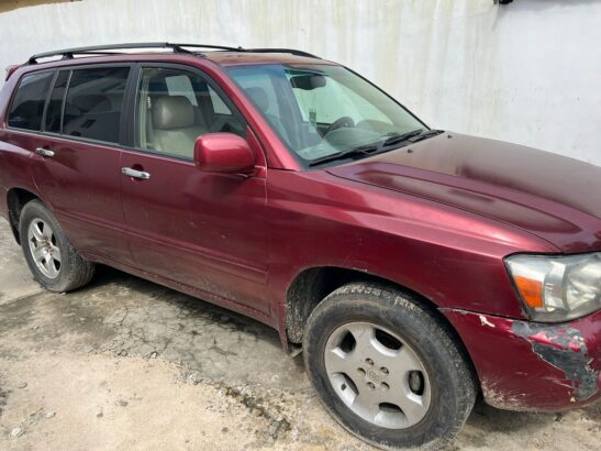 Distress sale 3 seater Highlander